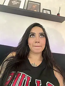 EmmyEvans1 – Naživo XXX chat