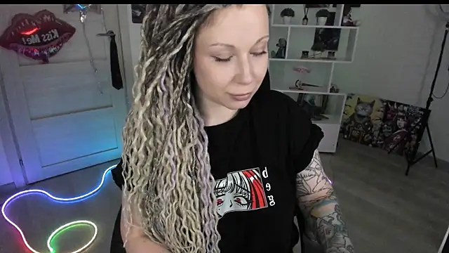 HoneySallyMoore live XXX chat