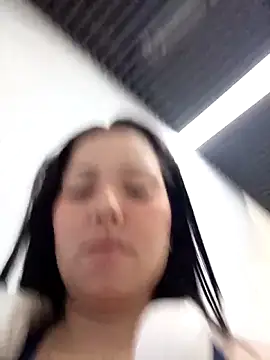 LaDiabla_31's Live XXX Chat