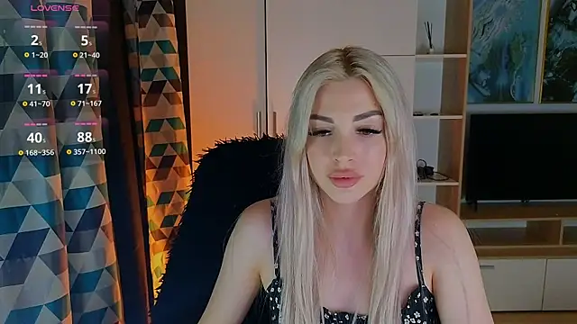 MilanaOmg's Live XXX Chat