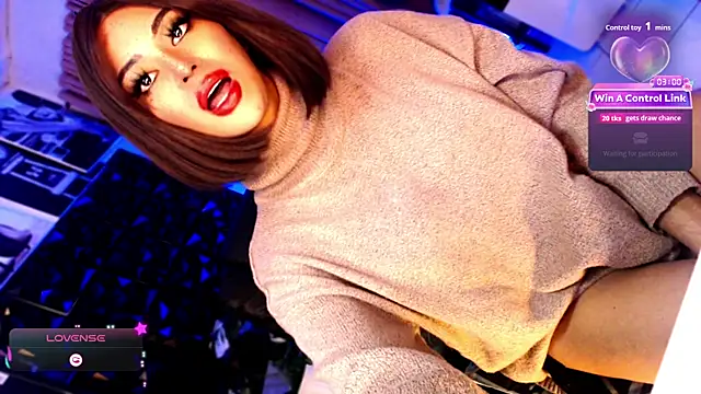 KYLIE_SHEMALE Adlı Modelin Web Kamerası Şovu