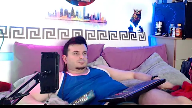 iuligruia69: διαδικτυακό σόου στην κάμερα