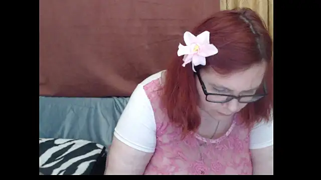 دردشة PlayfullMature الجنسية المباشرة