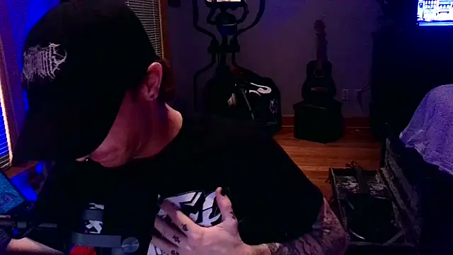 Show modela LEVIATHANX666 na web-kameri