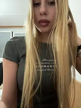 JudithCarly's Live XXX Chat