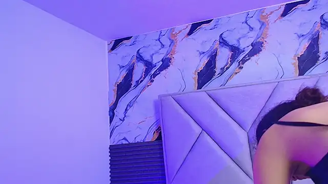 HemmaStarn Live XXX chat