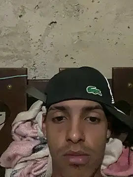 Aleexxx_2005 webkamerás műsora