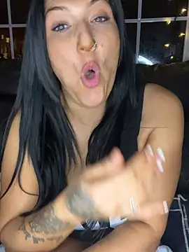 Chat +18 de LittleMissEeve ao vivo