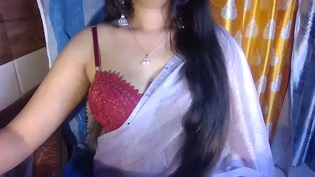 Yashika_Loves: онлайн-секс-чат