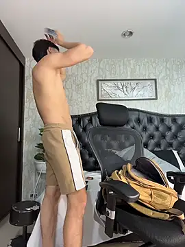 Lander_Cruz 现场XXX聊天