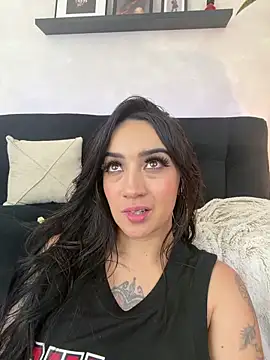 EmmyEvans1 Live XXX-chat