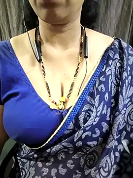 bhuvana_555: вебкам-шоу