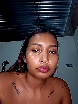 Genesis_18_'s Live XXX Chat