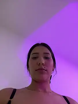 XXX chat uživo modela IsabellaJoness_