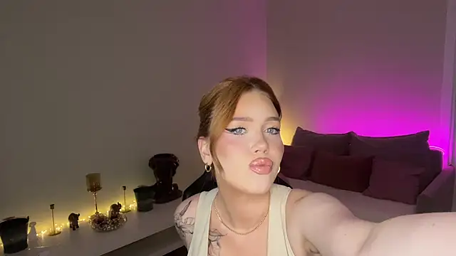 mistress_of_hearts' Live XXX Chat