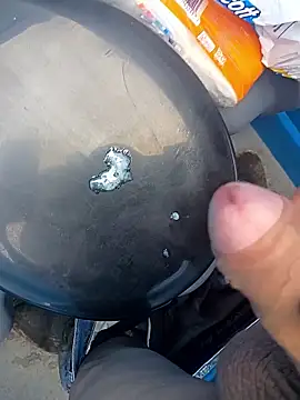 carlossseww: διαδικτυακό σόου στην κάμερα