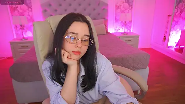 TorrySrar's Live XXX Chat