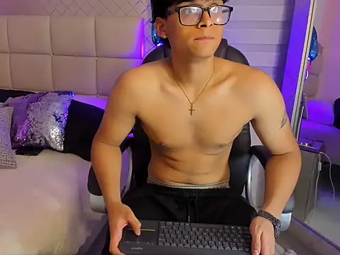 Chat +18 de mathias_oberlin ao vivo