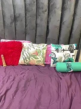 NaughtyfatassT28: вебкам-шоу