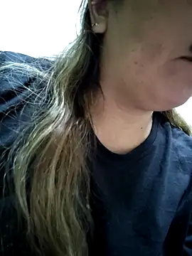 ambersmile élő XXX-chatje