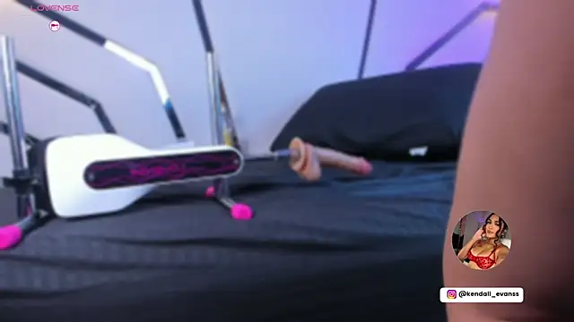 Kendall__evanss' Live XXX Chat