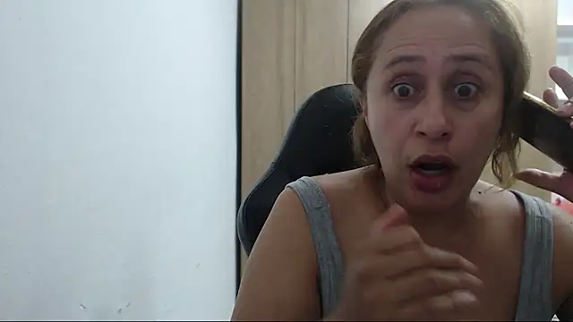 RoxanaLove9 Live XXX Chat