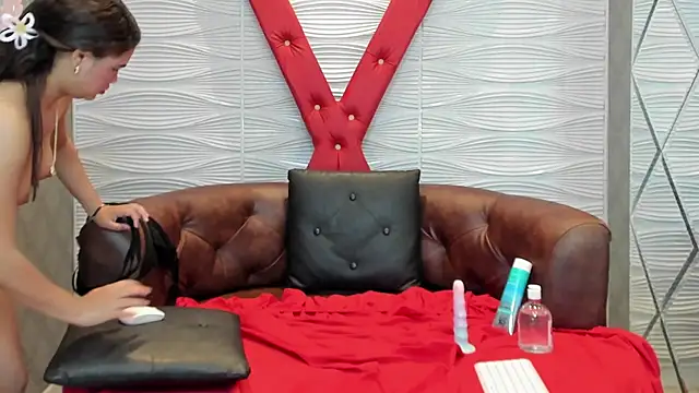 Онлайн чат XXX CaroBeltran