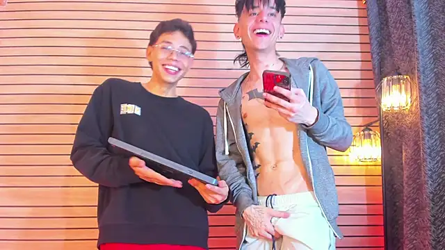 TheBatMansionのウェブカメラショー