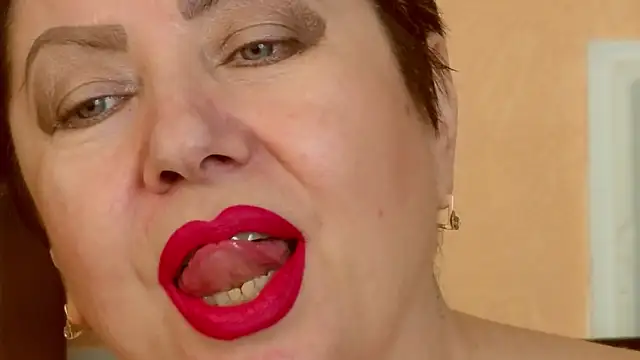 LadyPosh's Webcam Show