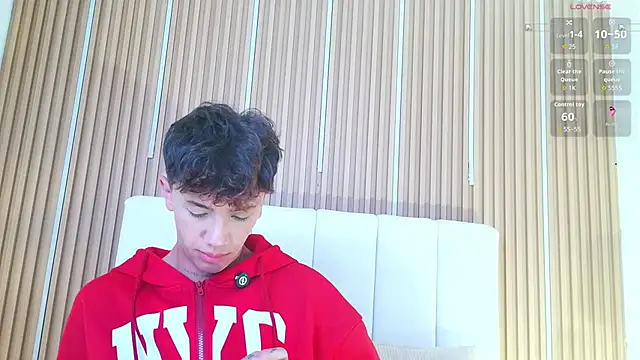 Chat XXX en directo de Tomy_Rox