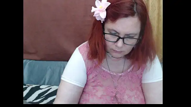 PlayfullMature Live XXX-chat