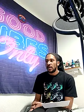 Show modela Mikaaa97 na web-kameri