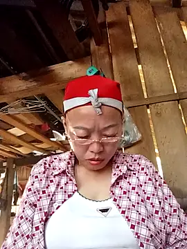 دردشة Agnes-baby الجنسية المباشرة