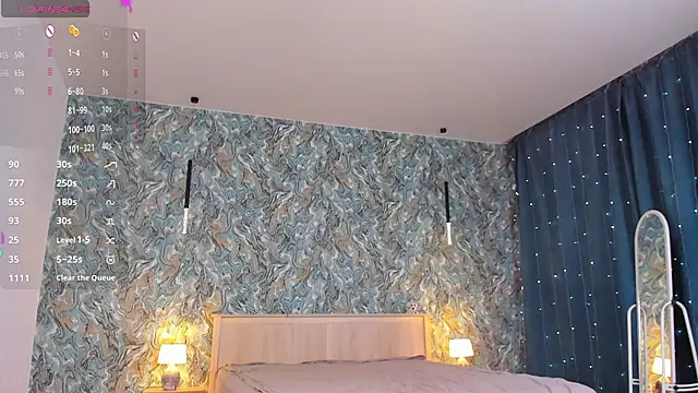 OdellaFrakeのライブXXXチャット