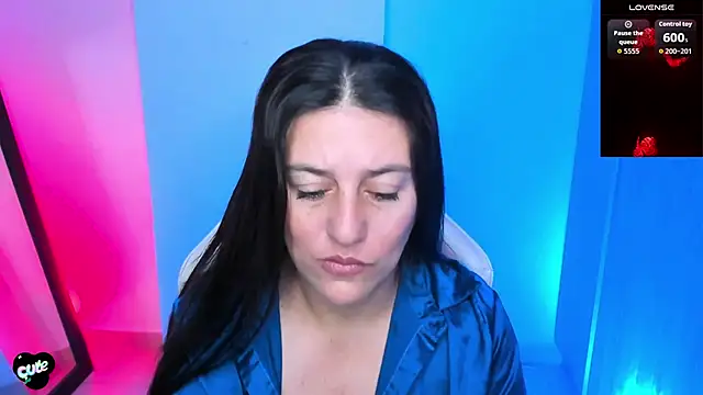 Živý XXX chat Saskyaa