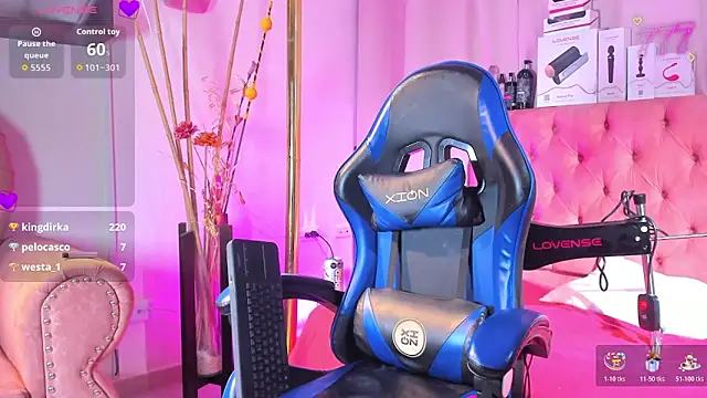 _taylor_black: вебкам-шоу