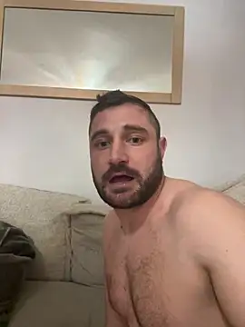 fucklyweds 网络视讯表演