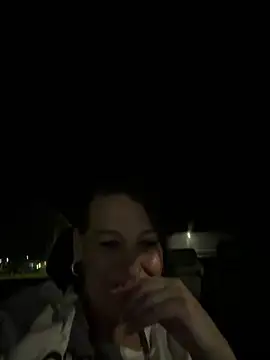 Milfshortcakes Adlı Modelin Web Kamerası Şovu