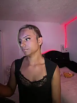 andyy_x Adlı Modelin Web Kamerası Şovu