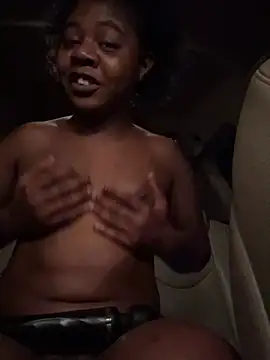 Pertunjukan Kamera Web Ebony_Queeen