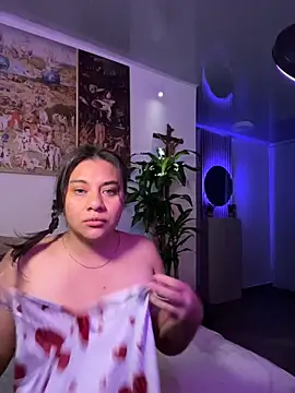 Poli_amor2025 webkamerás műsora