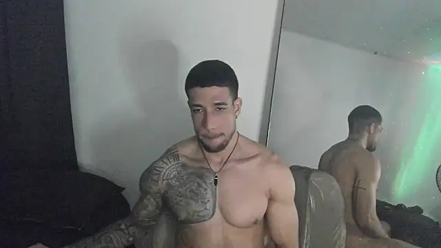 ThiagoLugo's Live XXX Chat