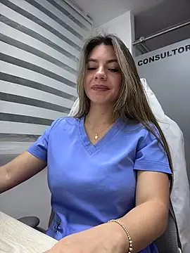 alicee16 在線直播表演