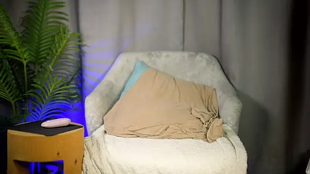 juwenta: απευθείας συνομιλία ΧΧΧ