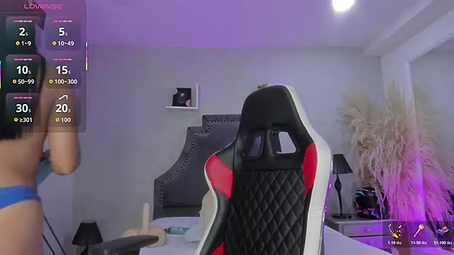 EmiliaRose_: онлайн-секс-чат