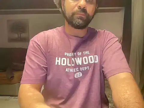 Royalpharaoh2's Live XXX Chat