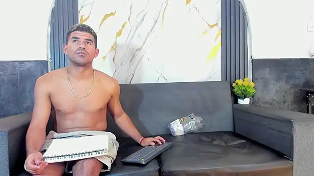 Latins_on_fire Webcamshow