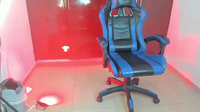 Milo_LatinBoy: вебкам-шоу