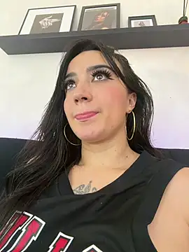 Czat XXX na żywo – EmmyEvans1