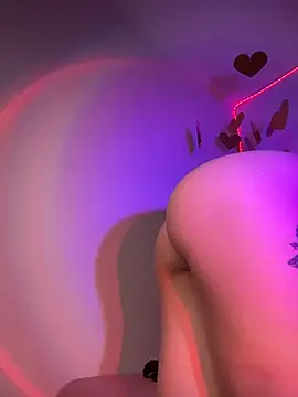 Chat XXX ao vivo de GiannaMagari_